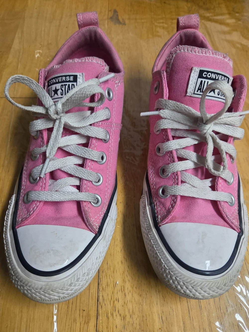 Converse Pink Low Top Canvas Sneakers, Size 7